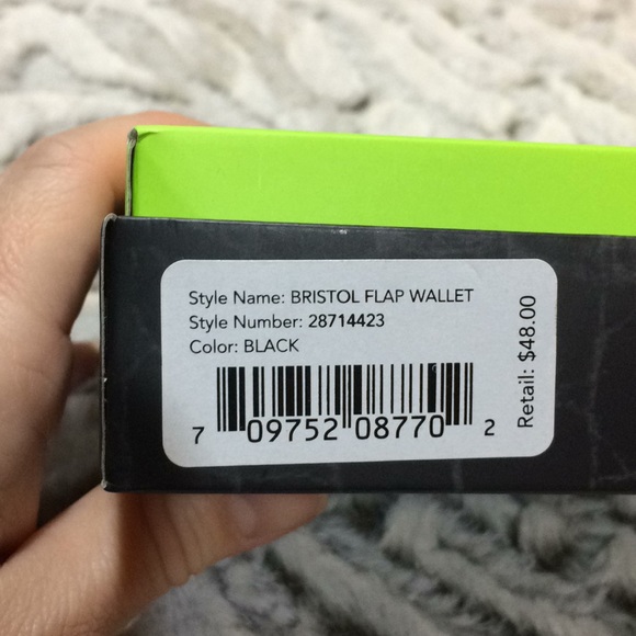 🌟 SAM EDELMAN Patent Bristol Flap Wallet - Picture 6 of 6